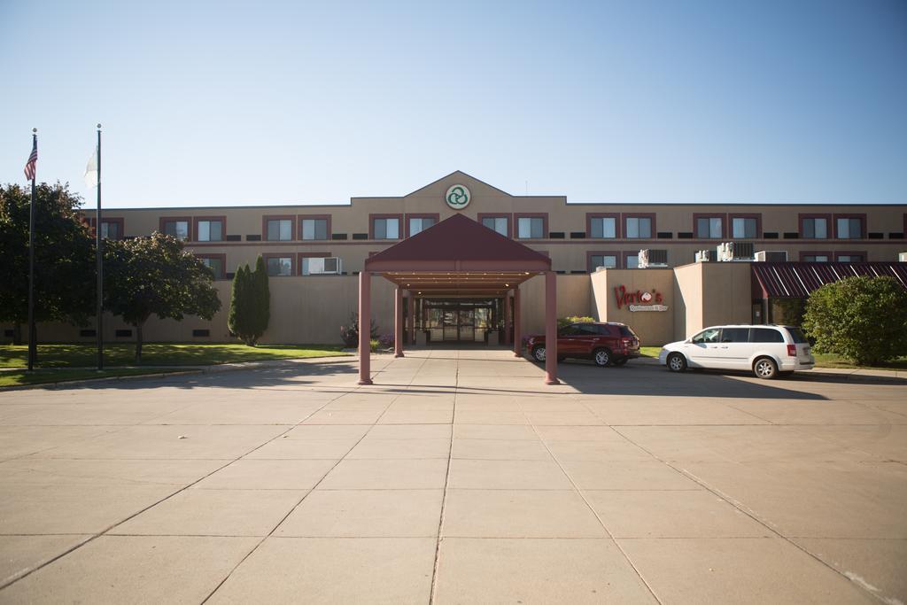 Crossroads Hotel And Huron Event Center ภายนอก รูปภาพ